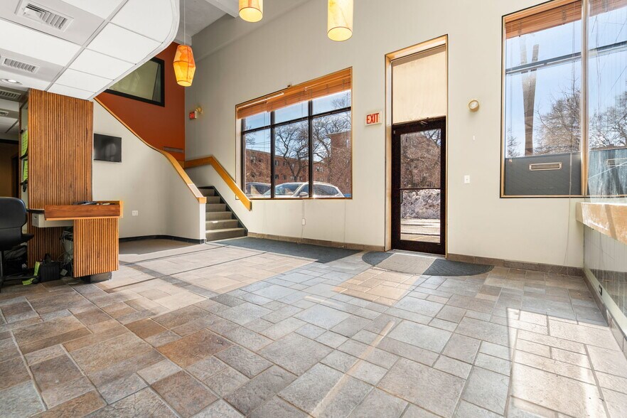 More Photos Of 115 Dummer St, Brookline Flex For Sale