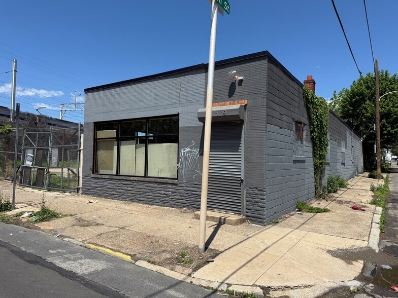More Photos Of 919 Diamond St, Philadelphia Warehouse For Sale