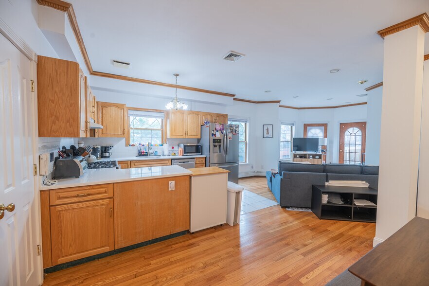 More Photos Of 600 Grand St, Hoboken Office Residential For Sale