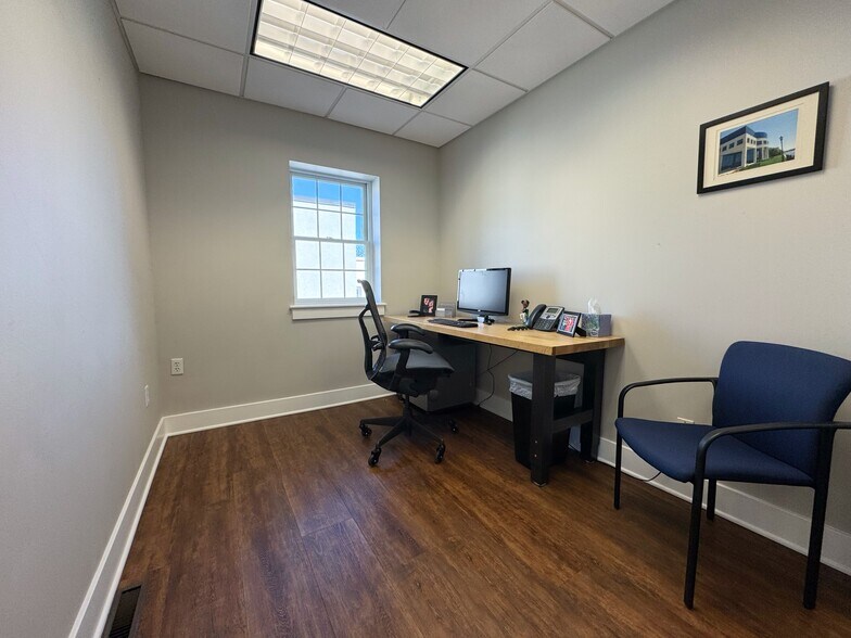 More Photos Of 824 Philadelphia Pike, Wilmington Office For Sale