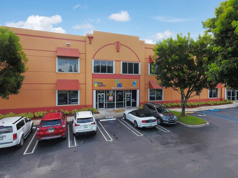 More Photos Of 3301-3389 NW 97th Ave, Miami Warehouse For Lease