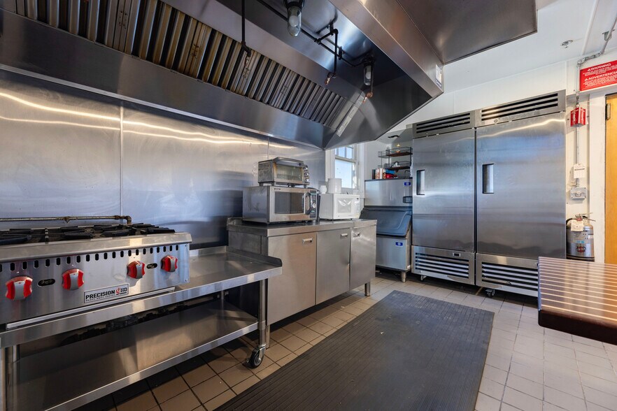 More Photos Of 85 Ocean Ave, New Shoreham Restaurant For Sale