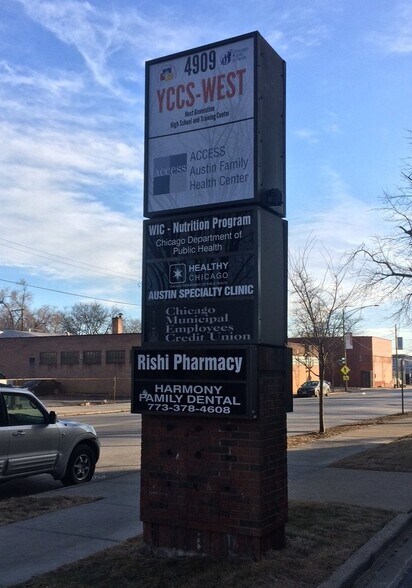 More Photos Of 4909 W Division St, Chicago Medical For Sale