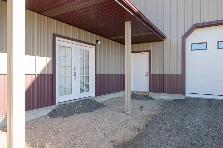 More Photos Of 45 N Centurion Way, Whitehall Airplane Hangar For Sale