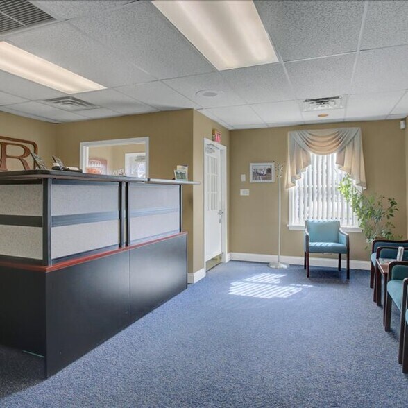 More Photos Of 1137 Kennebec Dr, Chambersburg Office For Lease