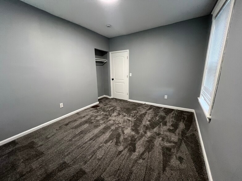 More Photos Of 2600-2604 Melrose Ave, Cincinnati Apartments For Sale