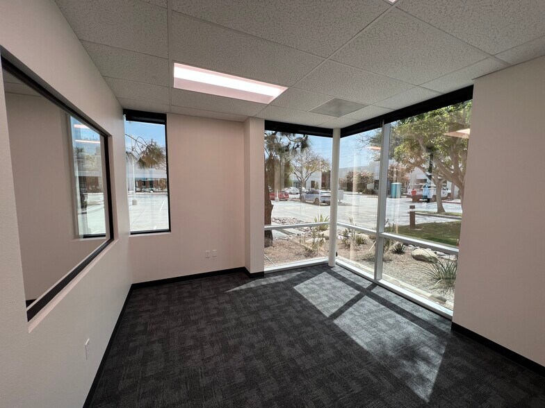More Photos Of 7098 Miratech Dr, San Diego Research And Development For Lease