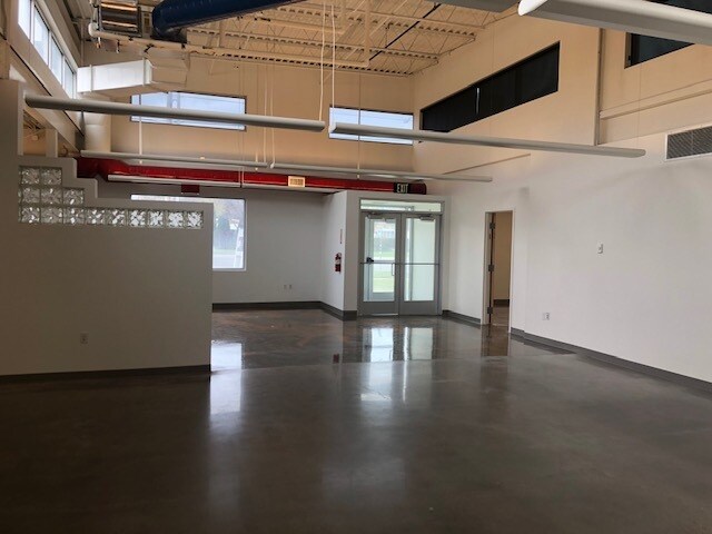 More Photos Of 756 S Redwood Rd, Salt Lake City Medical For Lease