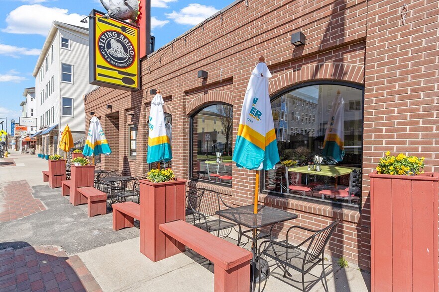 More Photos Of 278-282 Shrewsbury St, Worcester Storefront Retail Residential For Sale