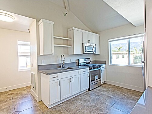 More Photos Of 5615 Carpinteria Ave, Carpinteria Apartments For Sale