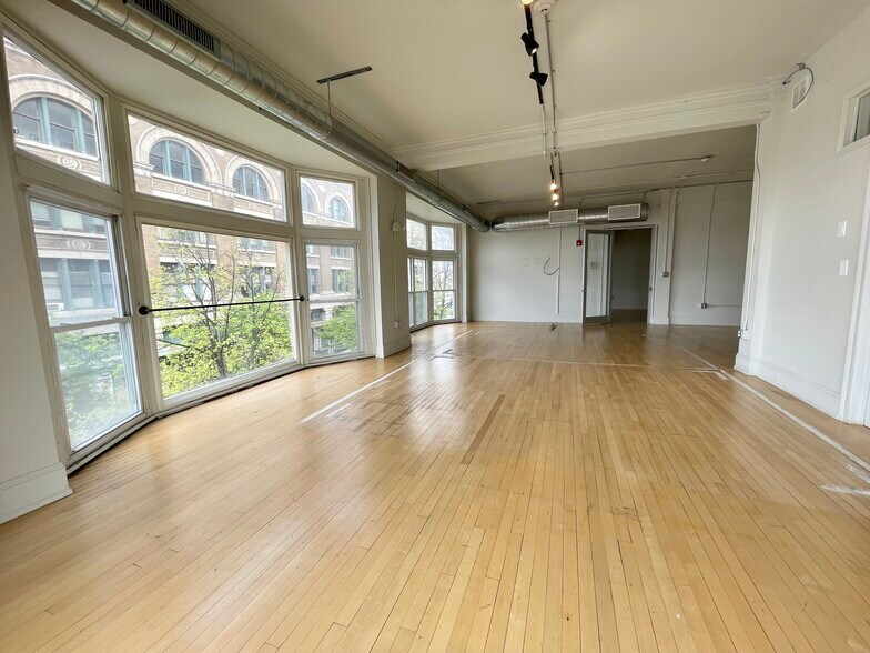 More Photos Of 403-409 Fulton St, Troy Storefront Retail Office For Lease