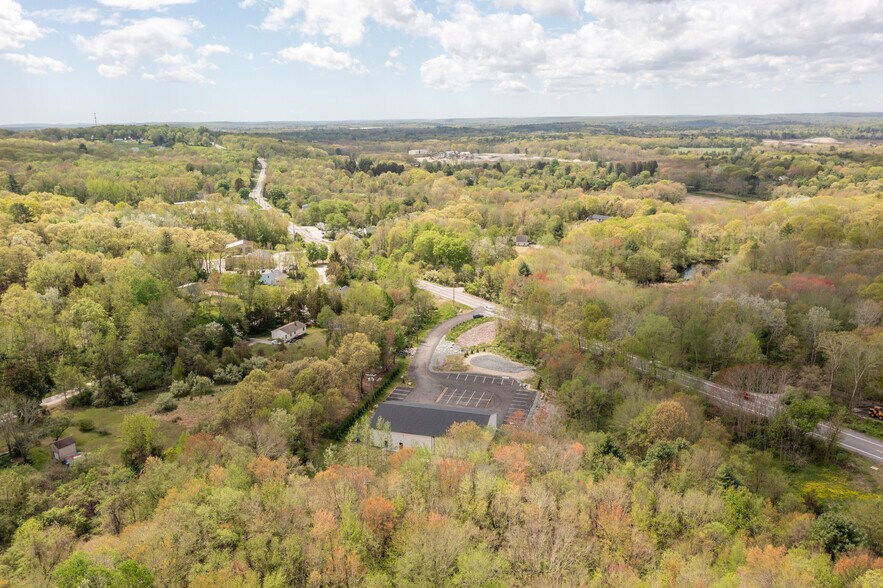 More Photos Of 186 Norwich rd, Plainfield Warehouse For Sale