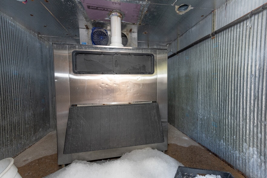 More Photos Of 365 W Whitehall St, Allentown Warehouse For Lease