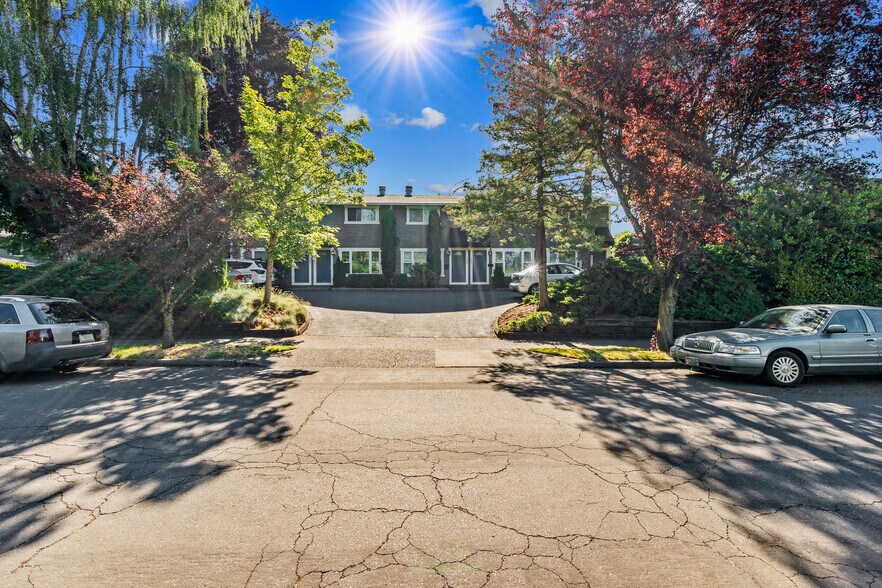 More Photos Of 2602-2610 SE 25th Ave, Portland Apartments For Sale