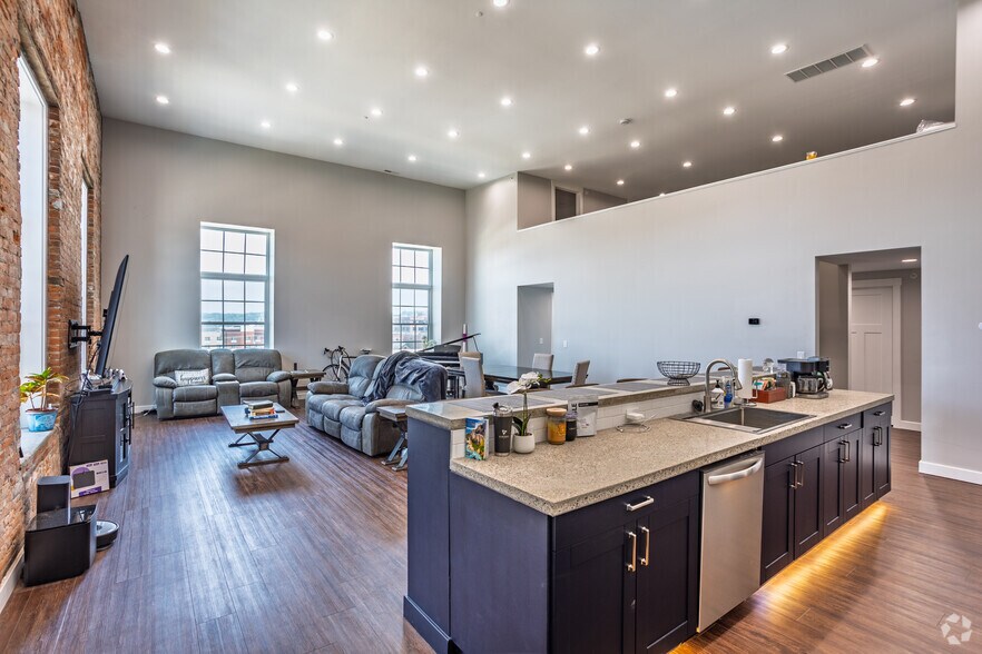 More Photos Of 1199 Central Ave, Dubuque Apartments For Sale