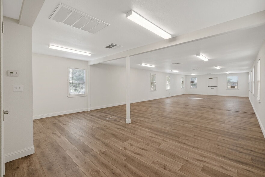 More Photos Of 401 W Lerdo Hwy, Shafter Religious Facility For Sale