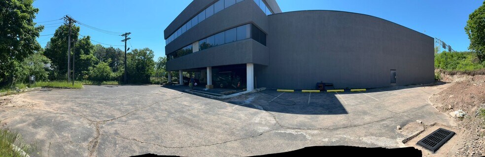 More Photos Of 24 Meadowlands Pky, Secaucus Office For Sale