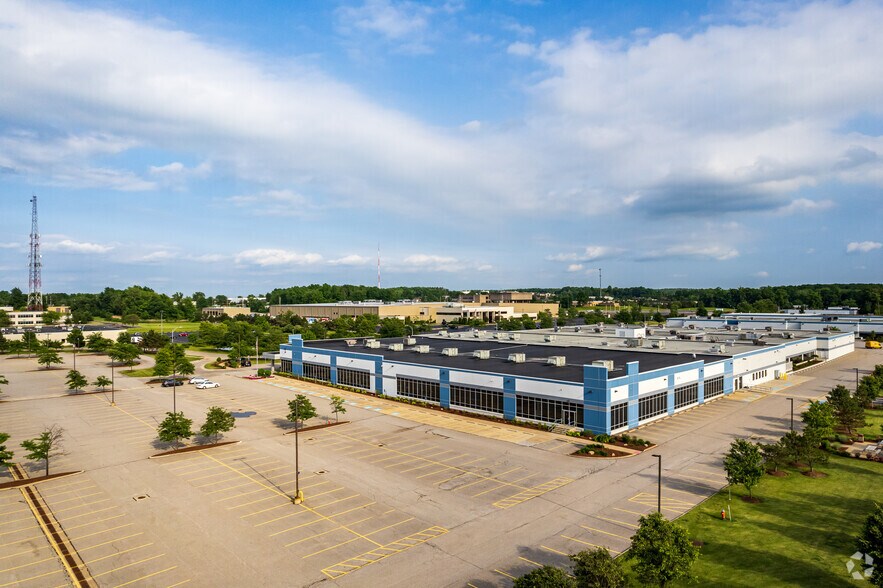 More Photos Of 6750 Miller Rd, Brecksville Flex For Lease