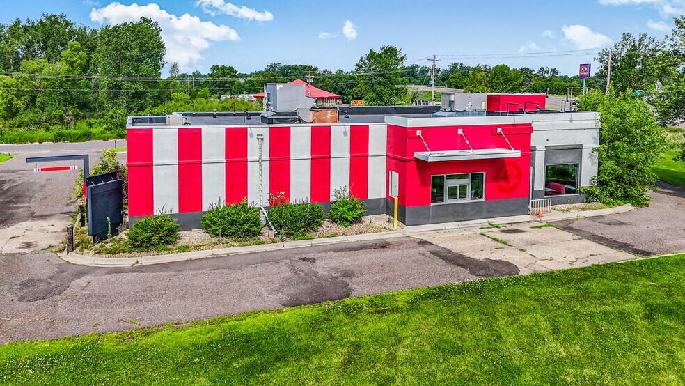 More Photos Of 1280 Hillside Ave SW, Pine City Fast Food For Lease