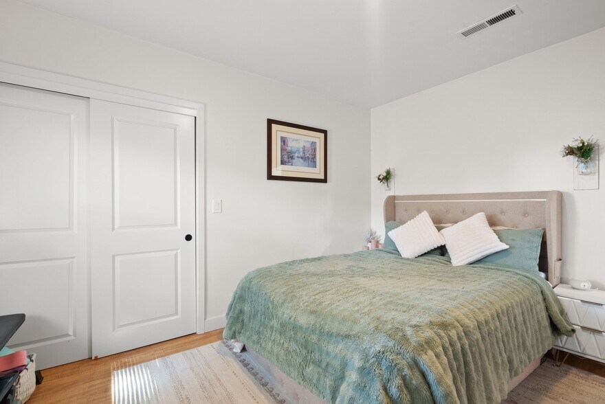 More Photos Of 420 Capitola Road Ext, Santa Cruz Apartments For Sale