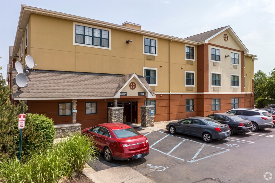 More Photos Of 1180 Doris Rd, Auburn Hills Hotel For Sale