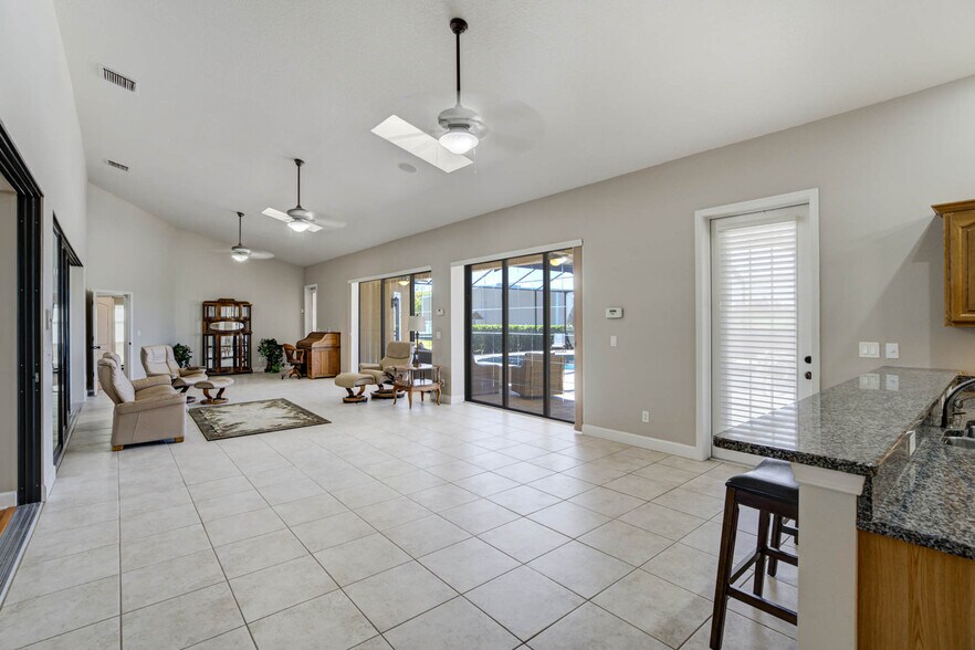 More Photos Of 701 E State Road 60, Plant City Land For Sale