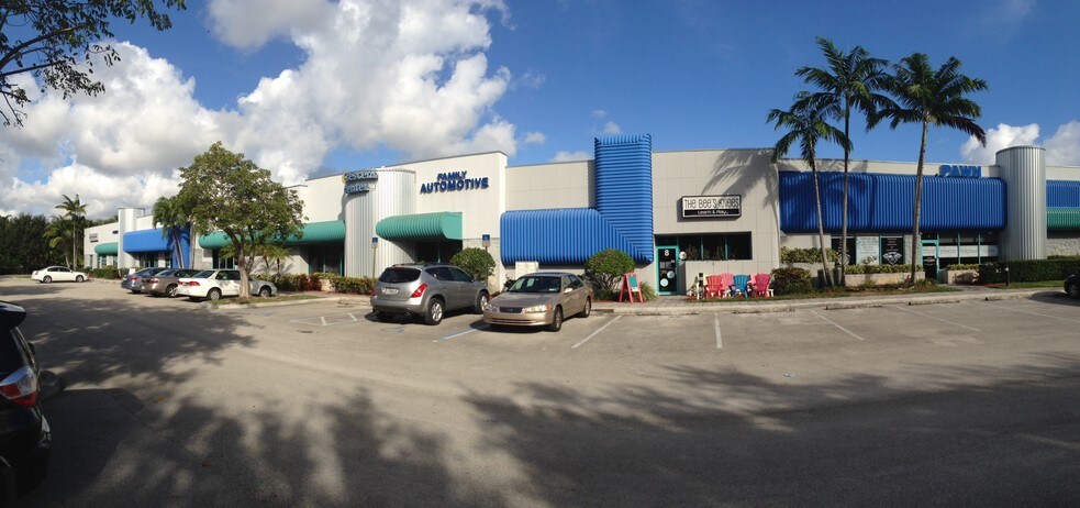 More Photos Of 12550 S Military Trl, Boynton Beach Service For Lease