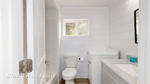 More Photos Of 9010 Dixie Hwy, Birch Run Warehouse For Lease