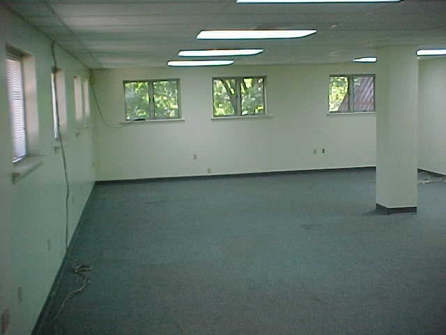 More Photos Of 100 Franklin St, Bristol Industrial For Sale