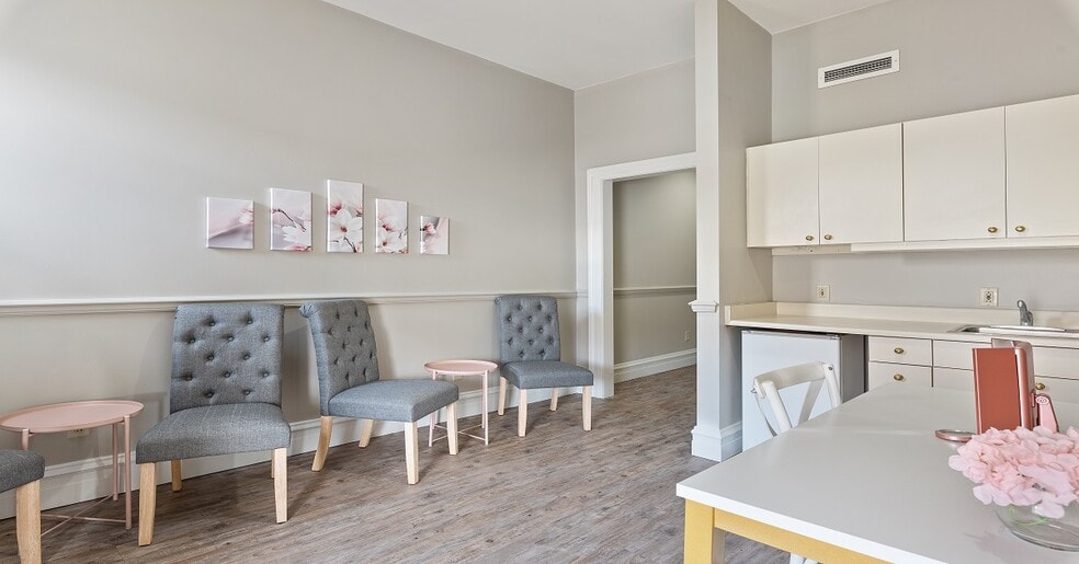 More Photos Of 45 N Main St, Mayville Hotel For Sale