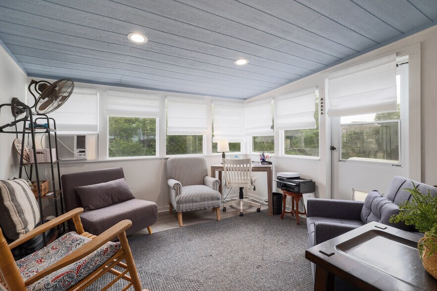 More Photos Of 2550 Bell Springs Rd, Dripping Springs Lodge Meeting Hall For Sale