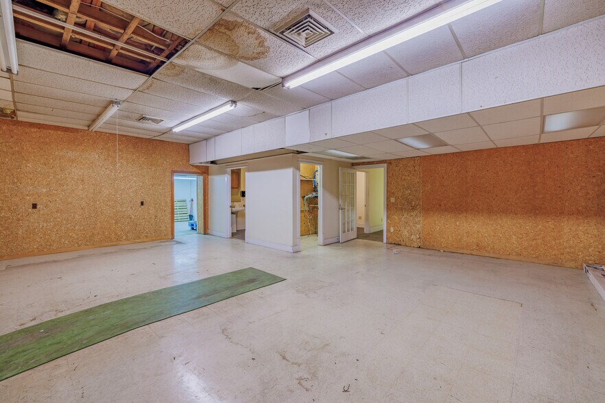 More Photos Of 218 Gay St, Erwin Loft Creative Space For Sale