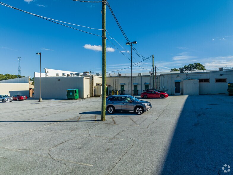 More Photos Of 5295 Highway 78, Stone Mountain Unknown For Lease