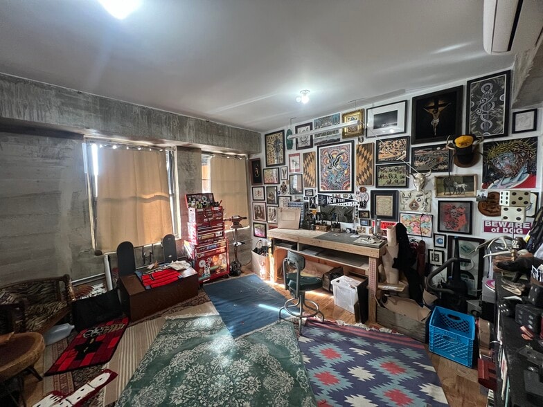 More Photos Of 310 Meserole St, Brooklyn Flex For Lease