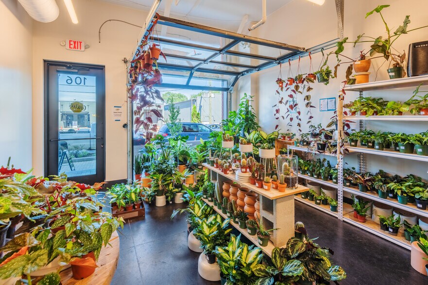 More Photos Of 1425 Winnifred St, Charlotte Apartments For Lease