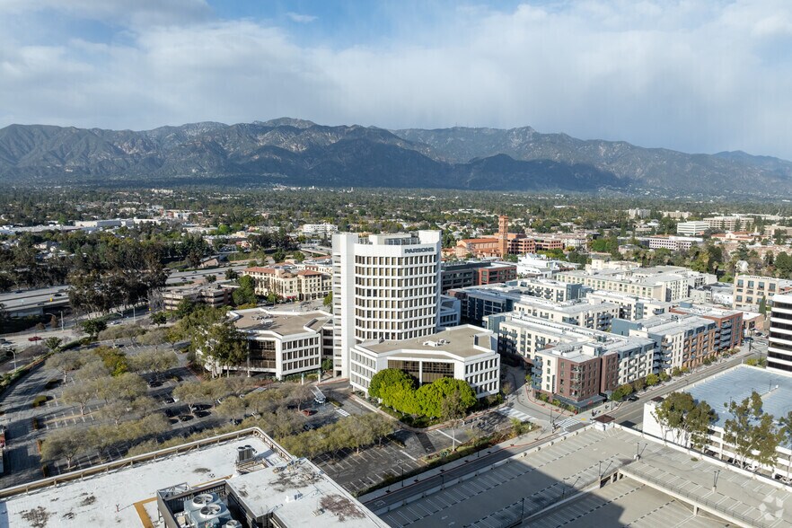 More Photos Of 100 W Walnut St, Pasadena Office For Lease