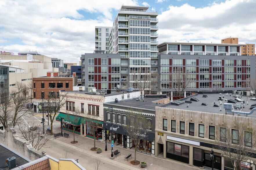 More Photos Of 307-309 State St, Madison Storefront Retail Residential For Sale