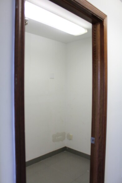 More Photos Of 1970 NW 70th Ave, Miami Warehouse For Lease