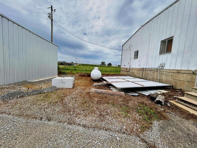 More Photos Of 120 W Peak Blvd, Muskogee Freestanding For Sale