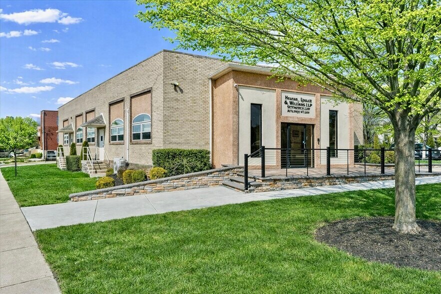 Primary Photo Of 101 E Darby Rd, Havertown Office For Sale