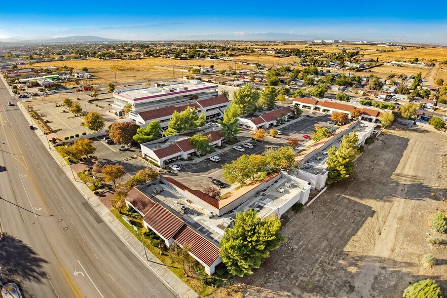 More Photos Of , Palmdale Office For Sale