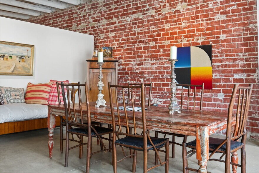 More Photos Of 141 Davis St, Santa Paula Storefront For Sale