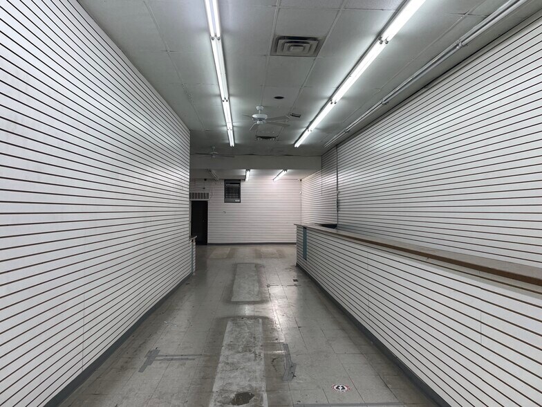 More Photos Of 1298 Fulton St, Brooklyn Storefront For Lease