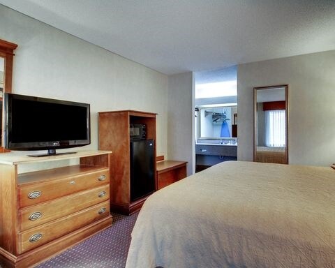 More Photos Of 337 Devereaux Dr, Natchez Hotel For Sale