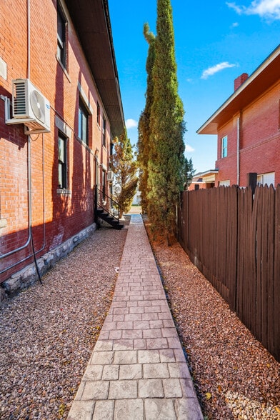 More Photos Of 1137 Arizona Ave, El Paso Apartments For Sale