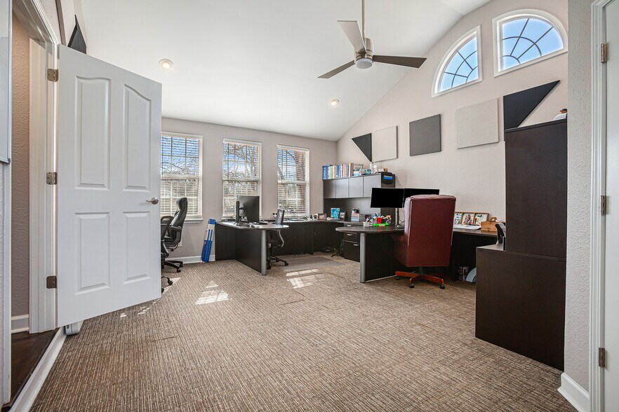 More Photos Of 183 Scott Rd, Canton Office Residential For Sale
