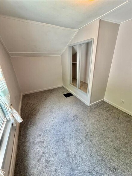 More Photos Of 35 Eaton Ave, Norwich Apartments For Sale
