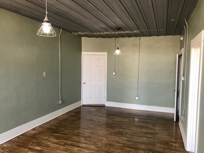 Primary Photo Of 903 Main St, Trenton Office Residential For Sale