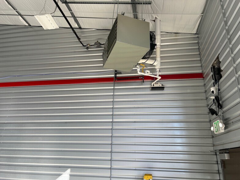 More Photos Of 9658 Havana St, Commerce City Warehouse For Lease