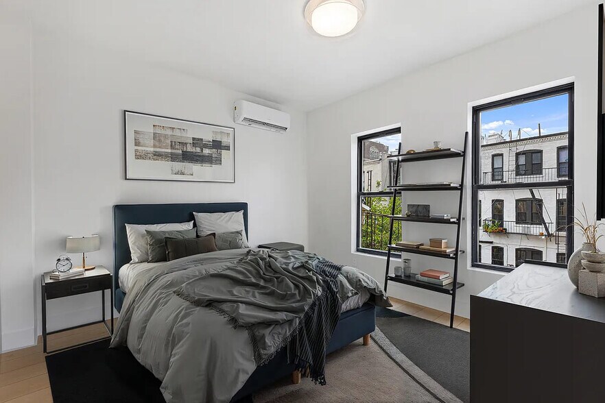 More Photos Of 352 Palmetto St, Brooklyn Multifamily For Sale